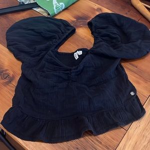 Roxy off the shoulder crop